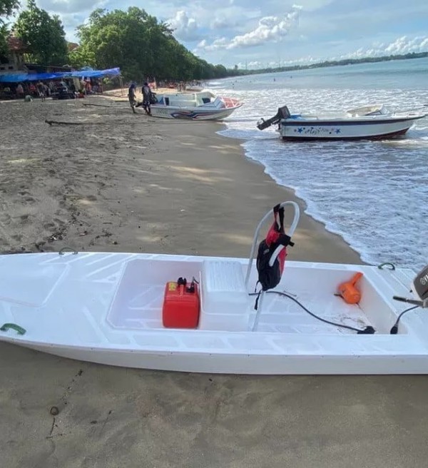 Skiff Water Sport Fiber Glass